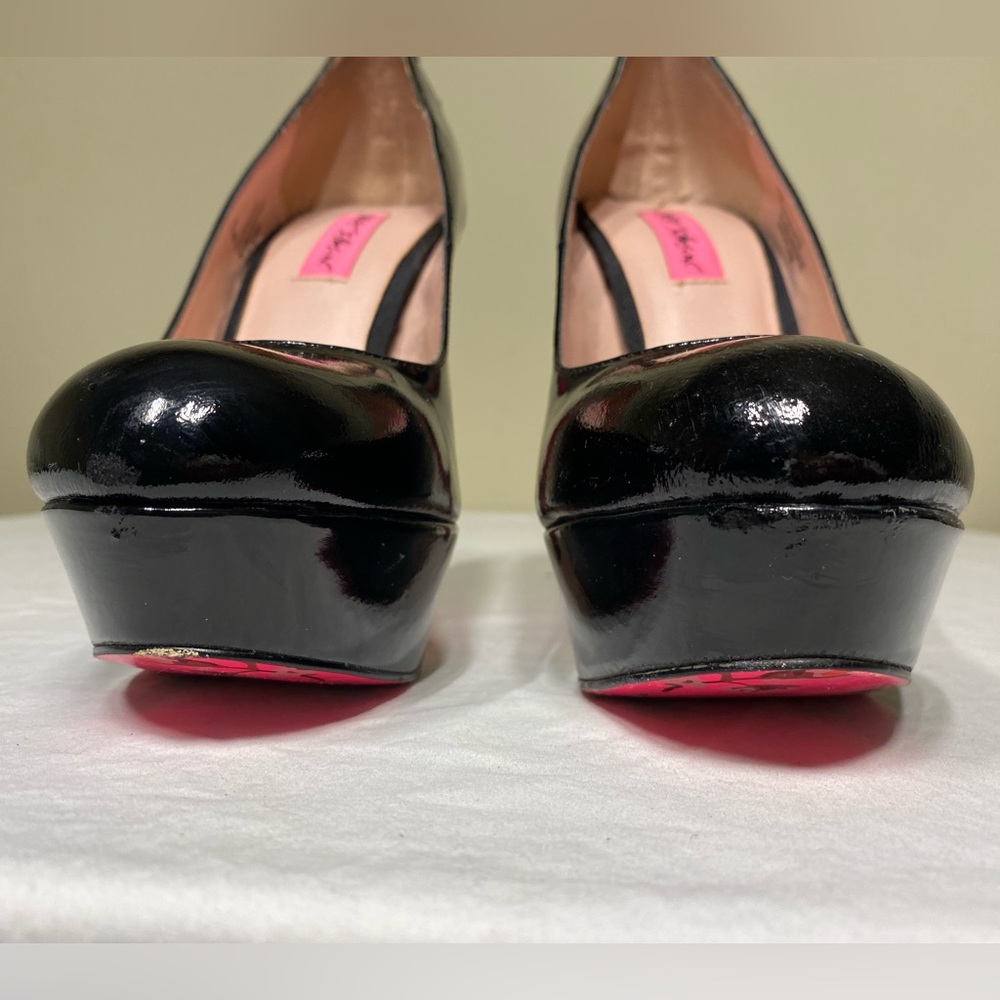 Betsey Johnson Black Patten Leather Stilettos 8 - Picture 10 of 11